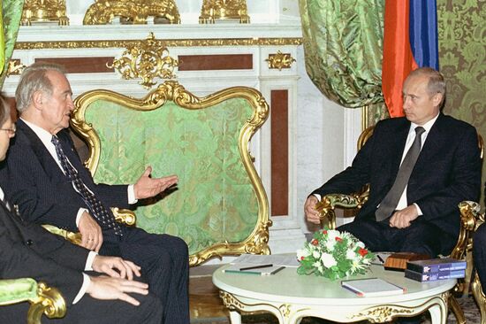 Vladimir Putin, Johannes Rau