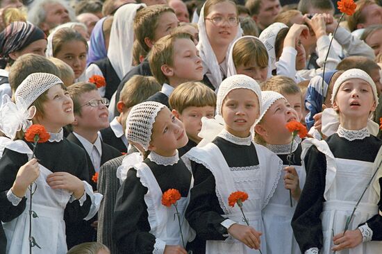 St.Sergius Monastery of the Holy Trinity retrieves its bells