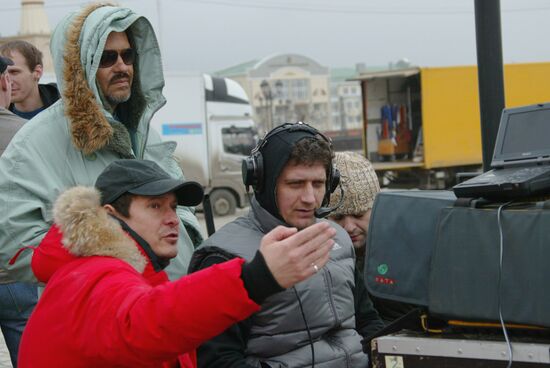 Fyodor Bondarchuyk making a documentary in Chechnya