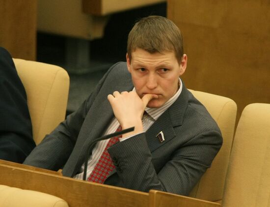 Robert Shlegel attends Russian State Duma meeting