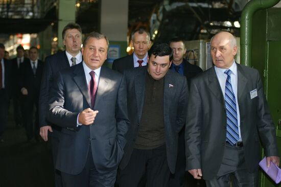 Russian MPs visit AVTOVAZ plant in Tolyatti
