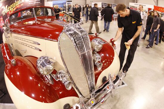 Thirteen's Ilya Sorokin's Oldtimer Gallery opens in Moscow