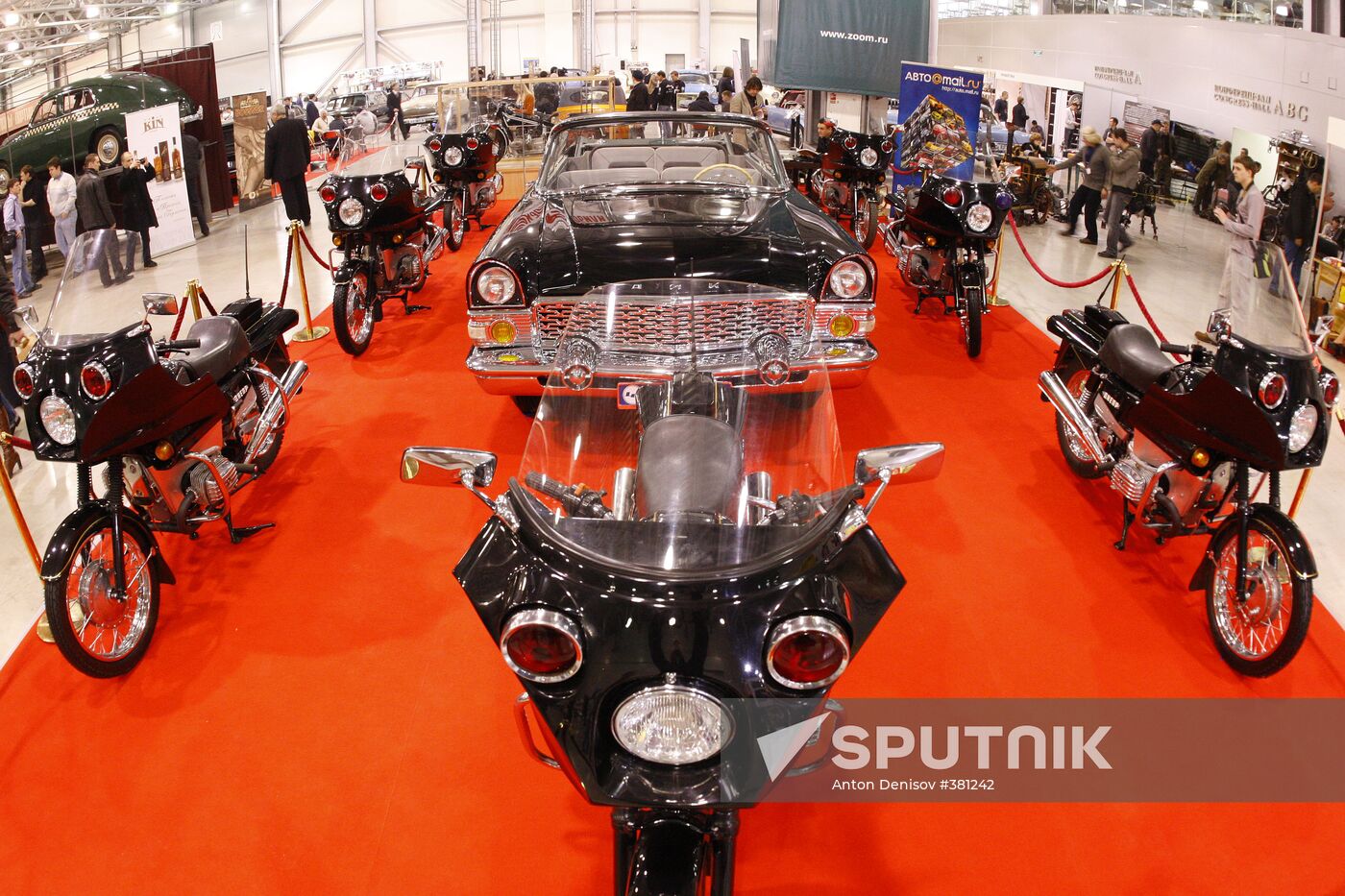 Thirteen's Ilya Sorokin's Oldtimer Gallery opens in Moscow