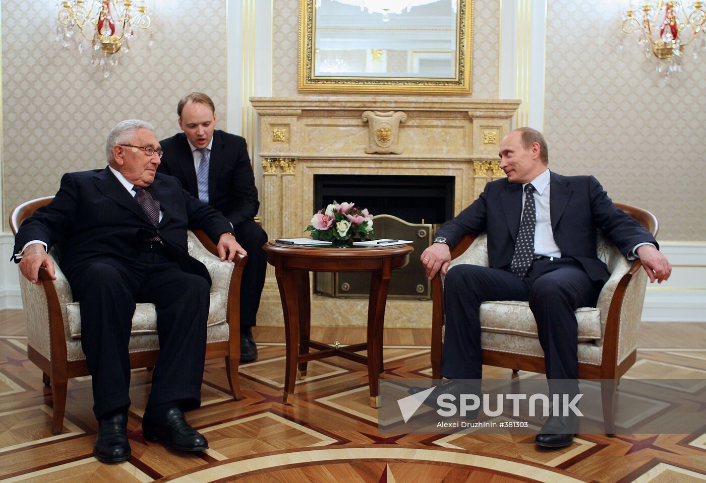 Russian PM meets with Henry Kissinger