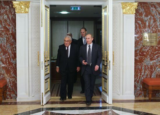 Russian PM meets with Henry Kissinger