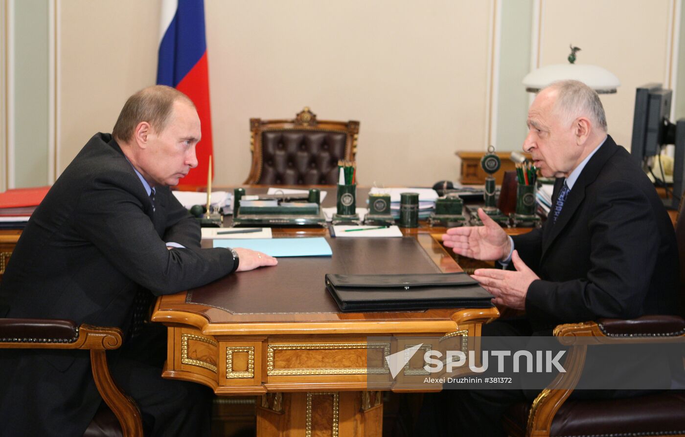 Vladimir Putin, Mukhu Aliyev