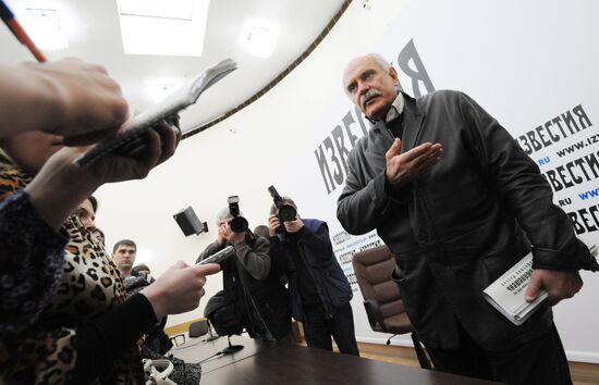 Nikita Mikhalkov at a news conference