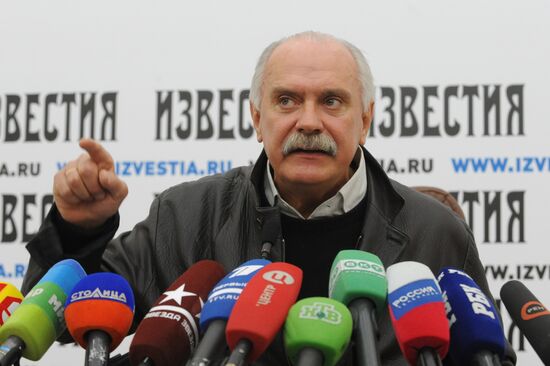 Nikita Mikhalkov at a news conference