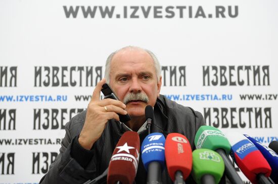 Nikita Mikhalkov at a news conference