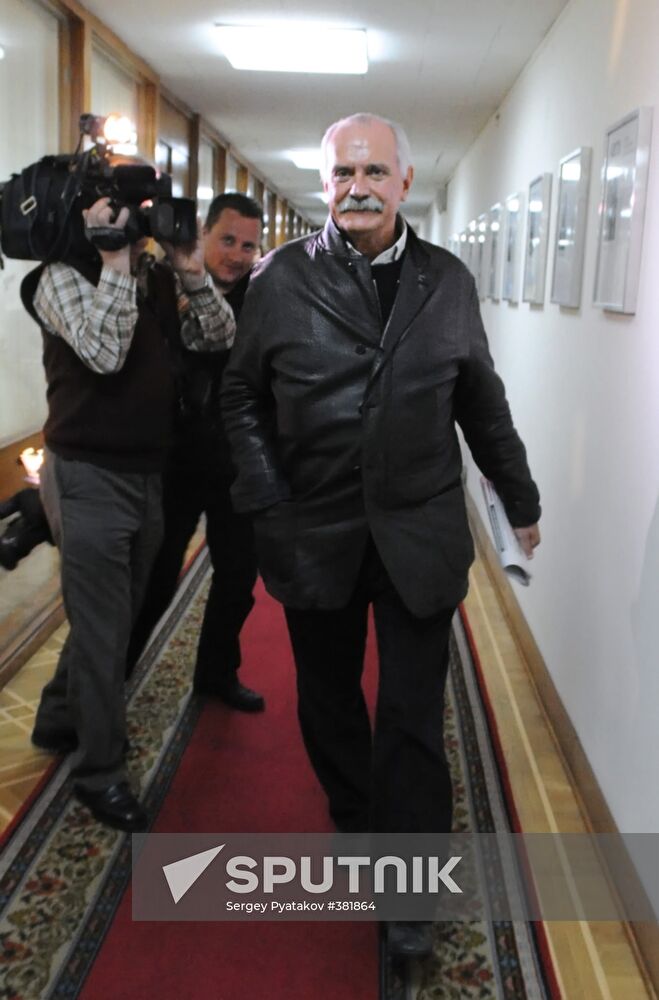 Nikita Mikhalkov at a news conference