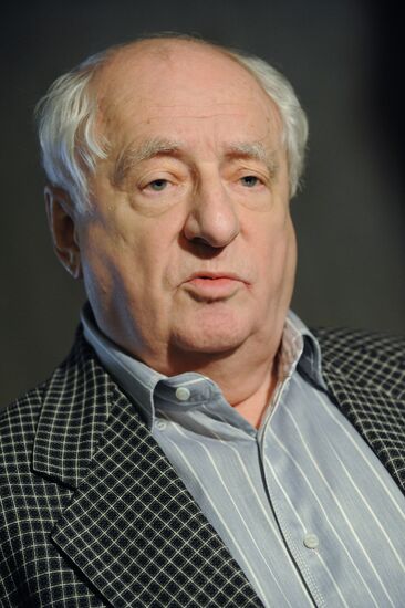 Mark Zakharov