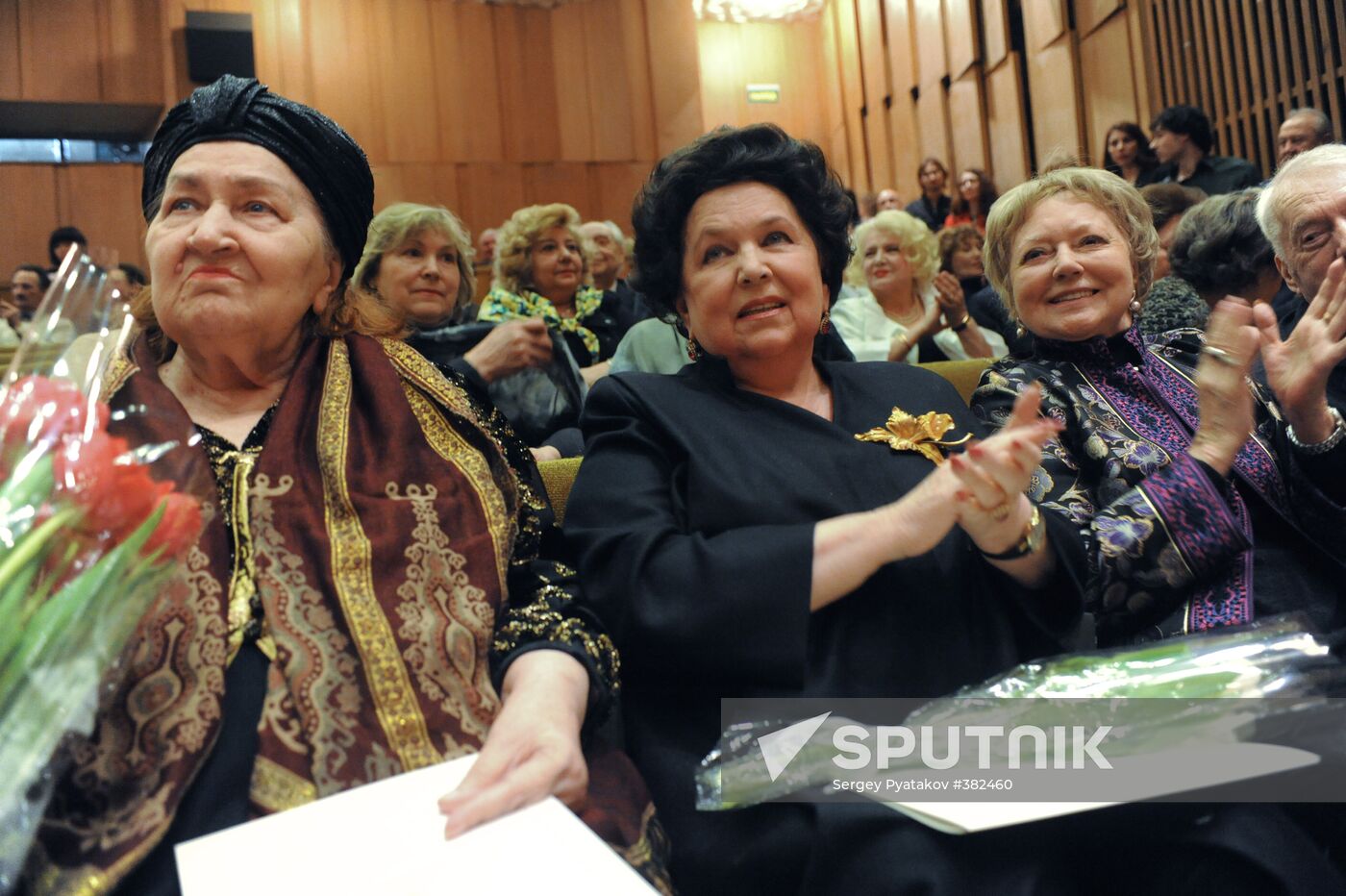 Lyudmila Kasatkina and Galina Vishnevskaya