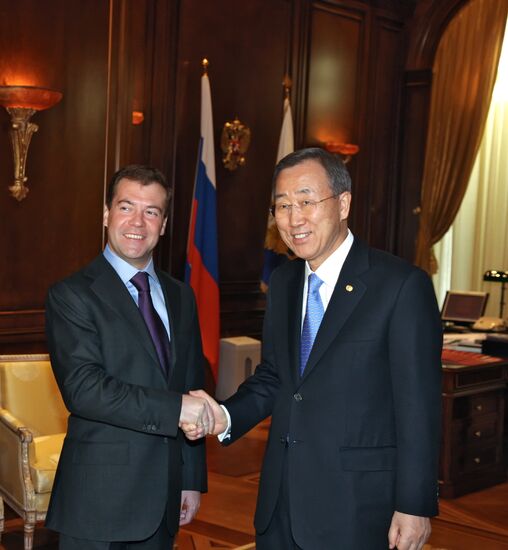Dmitry Medvedev and Ban Ki-moon