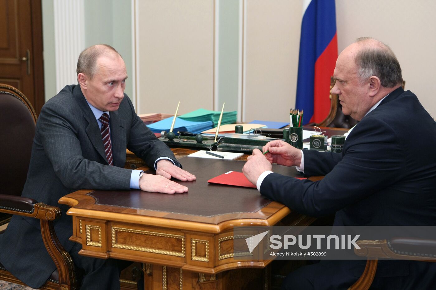 Vladimir Putin meets with Gennady Zyuganov