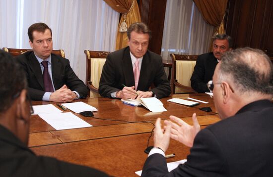 Dmitry Medvedev and Ekmeleddin İhsanoglu