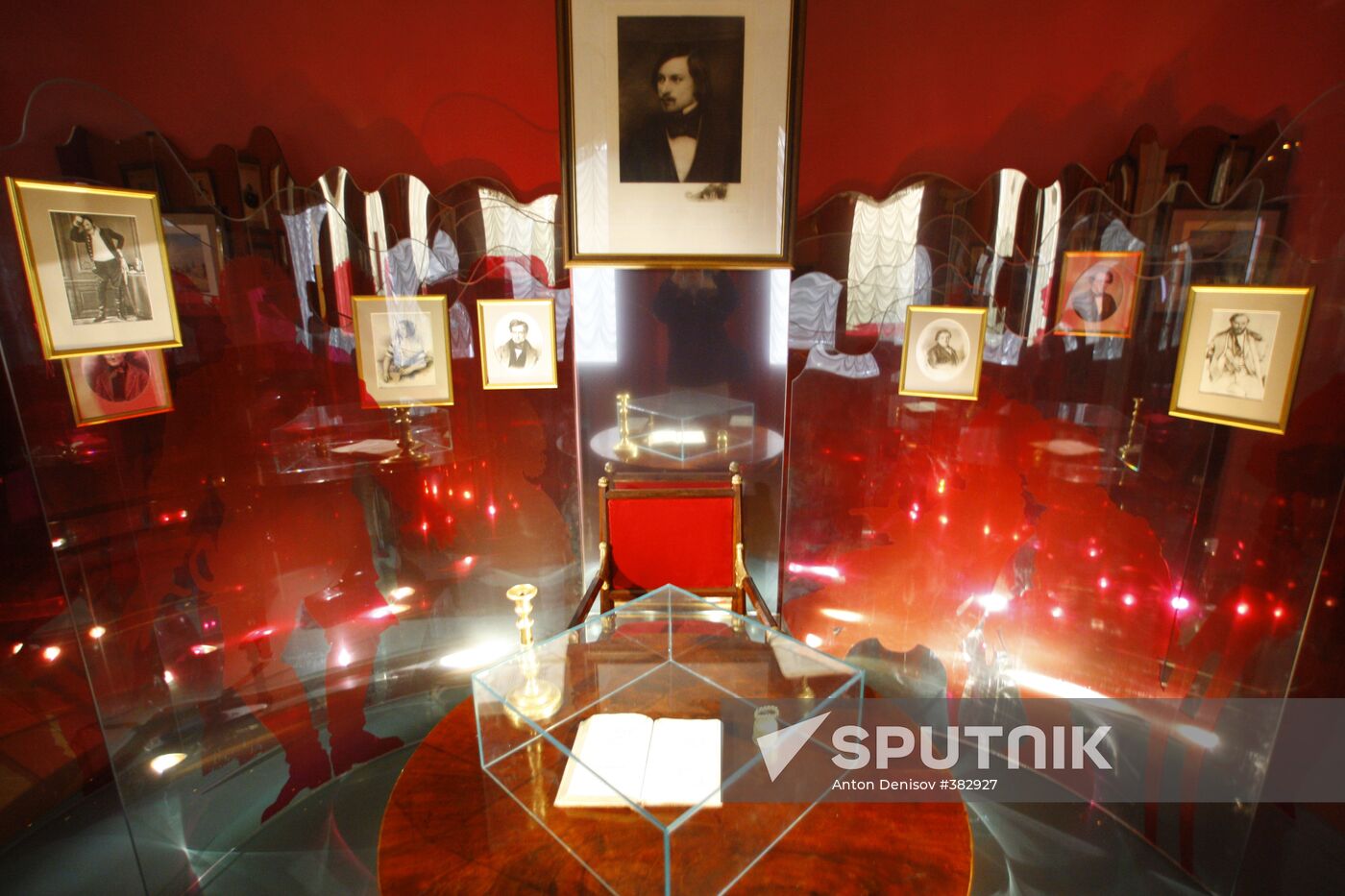 Russia's first Nikolai Gogol museum opens in Moscow