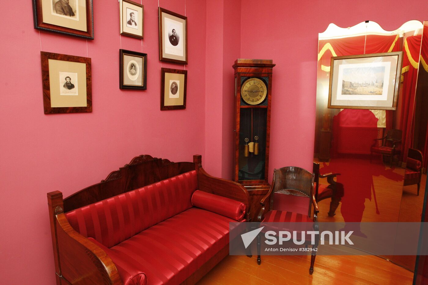 Russia's first Nikolai Gogol museum opens in Moscow