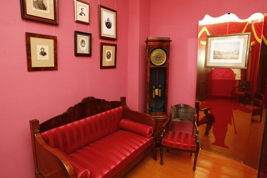 Russia's first Nikolai Gogol museum opens in Moscow