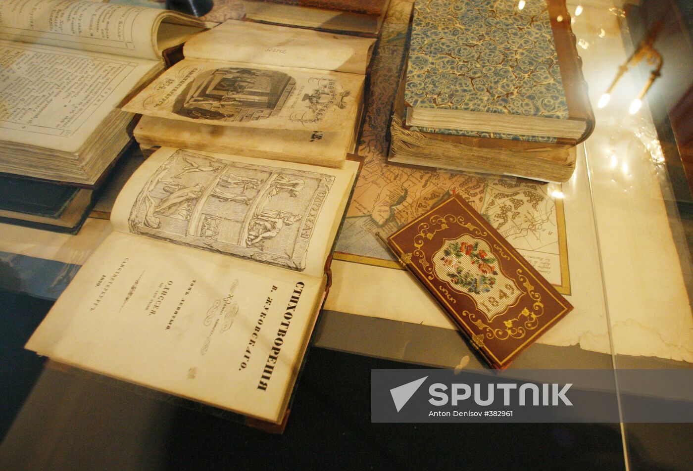 Russia's first Nikolai Gogol museum opens in Moscow