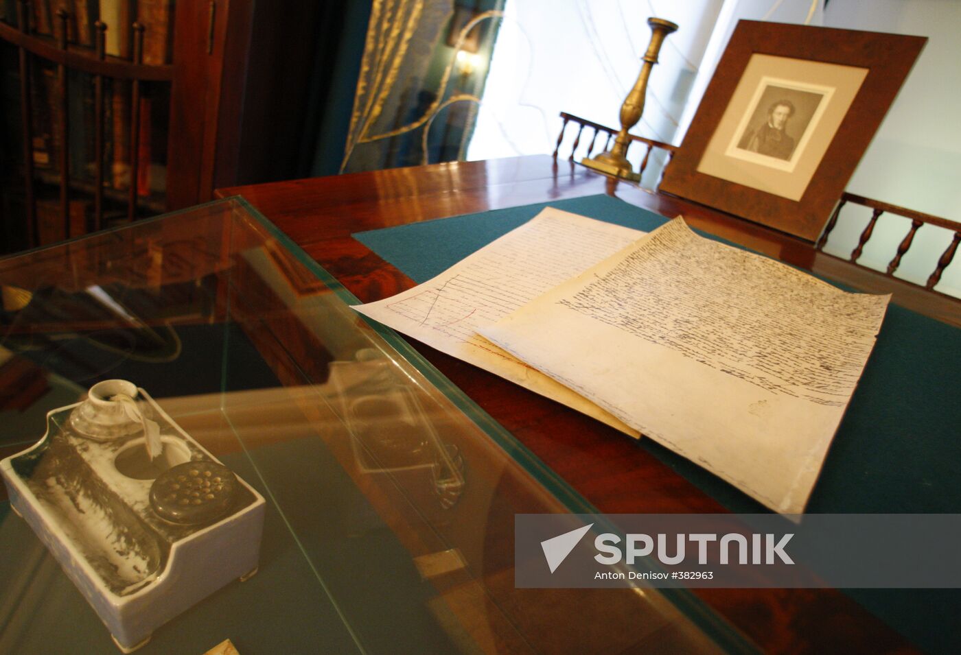 Russia's first Nikolai Gogol museum opens in Moscow