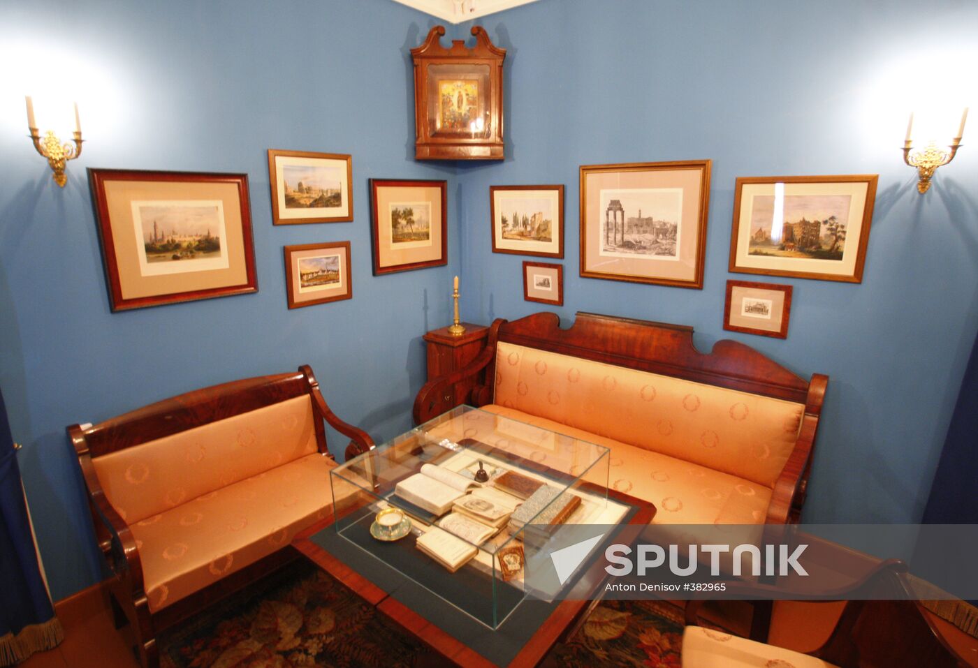 Russia's first Nikolai Gogol museum opens in Moscow