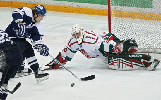 Continental Hockey League semi-finals. Dynamo vs. Ak Bars