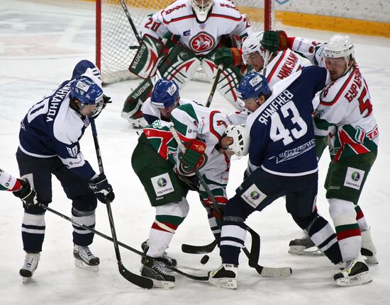 Continental Hockey League semi-finals. Dynamo vs. Ak Bars