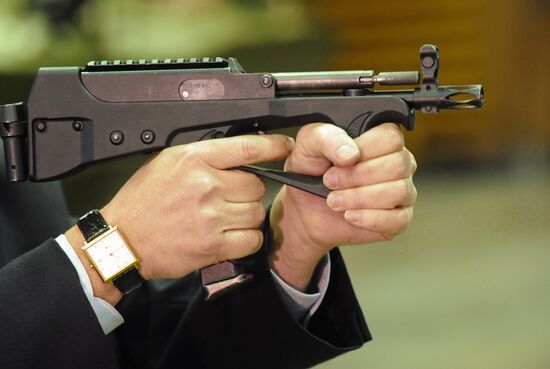 PP-2000 submachine gun