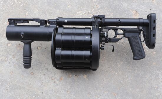 6G30 six-shot portable grenade launcher