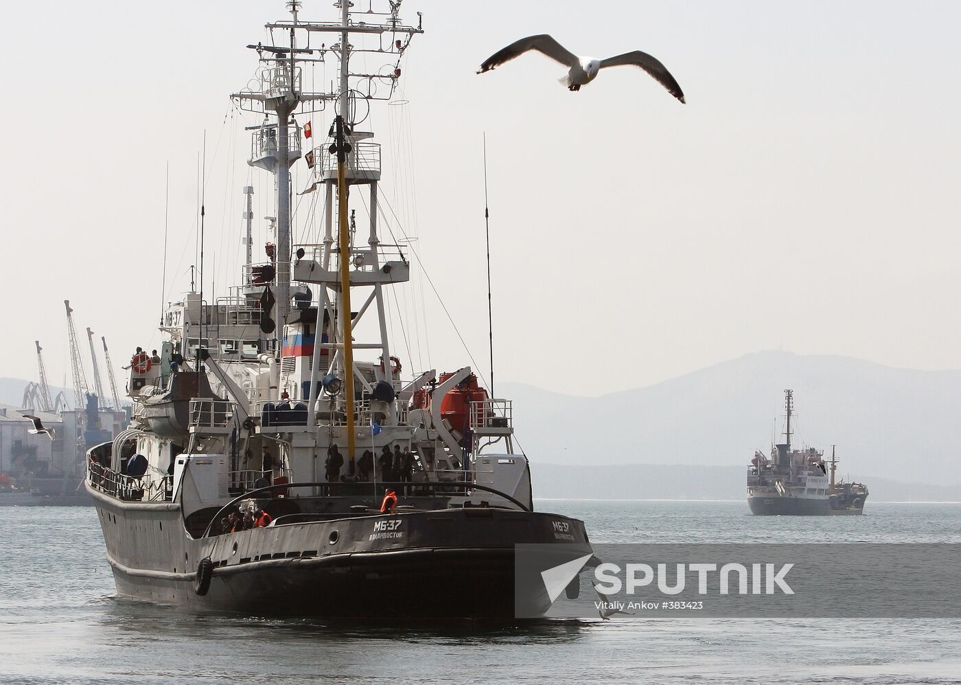 Send-off for Pacific Fleet ships in Vladivostok