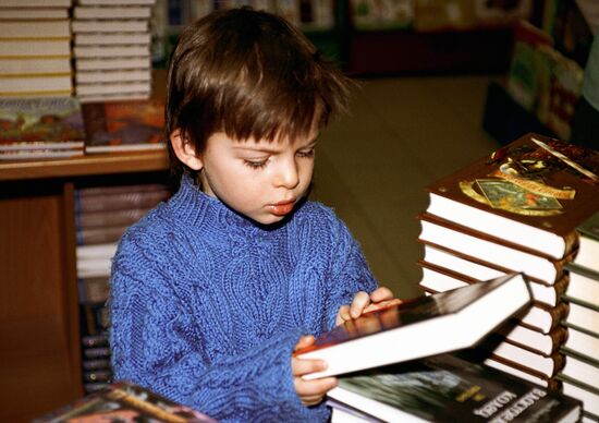 A young reader