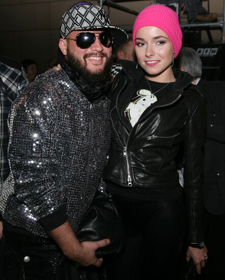 DJ List and Irena Ponaroshku