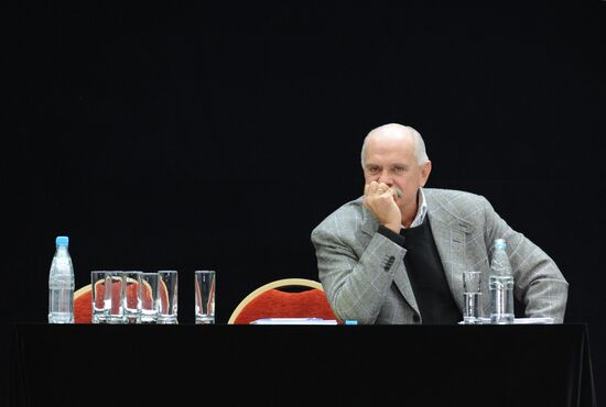 Union of Russian Film Makers convenes for extraordinary congress