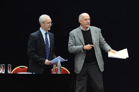 Union of Russian Film Makers convenes for extraordinary congress