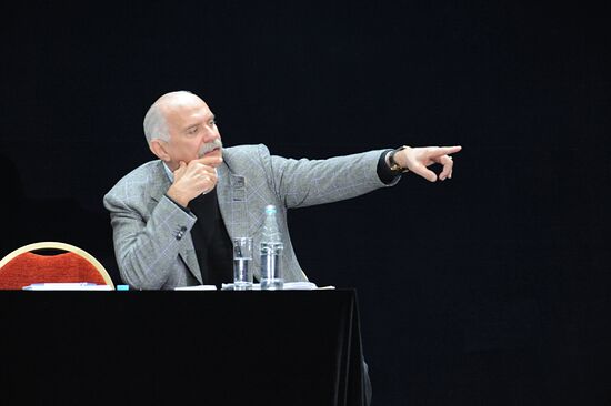 Union of Russian Film Makers convenes for extraordinary congress