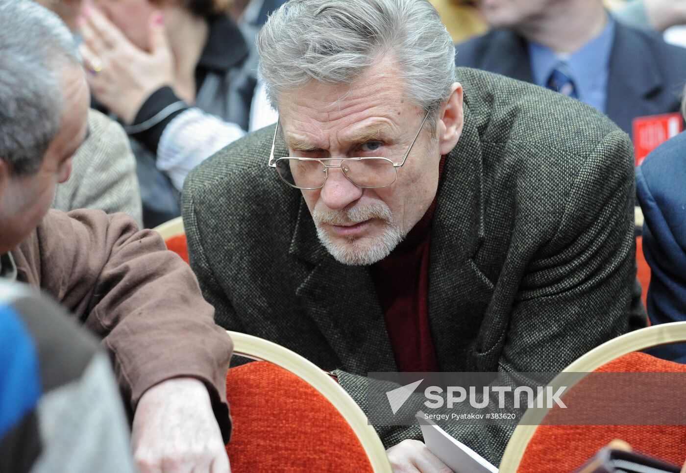 Union of Russian Film Makers convenes for extraordinary congress