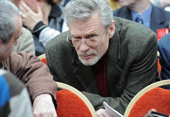 Union of Russian Film Makers convenes for extraordinary congress