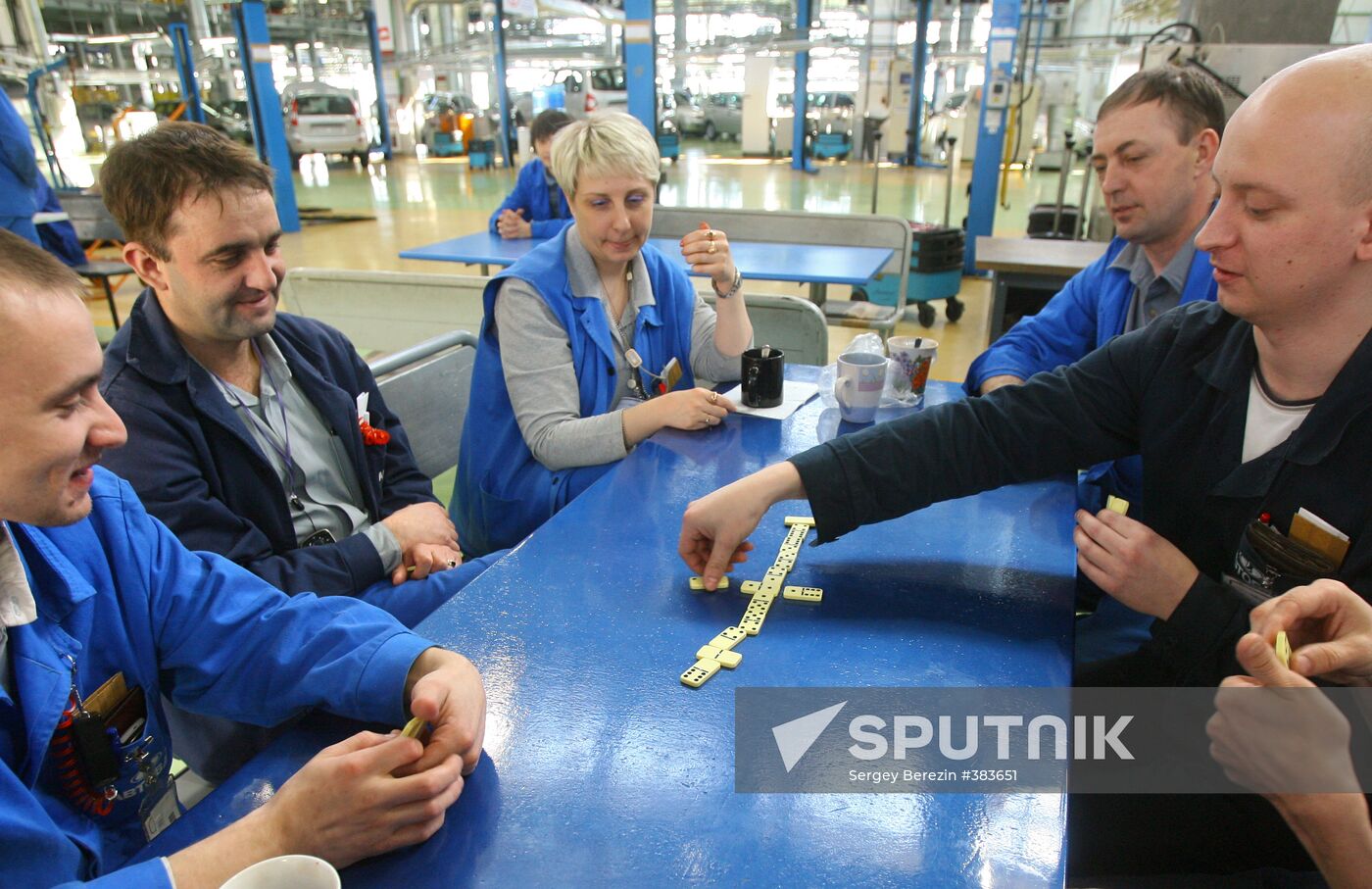 AvtoVAZ workers