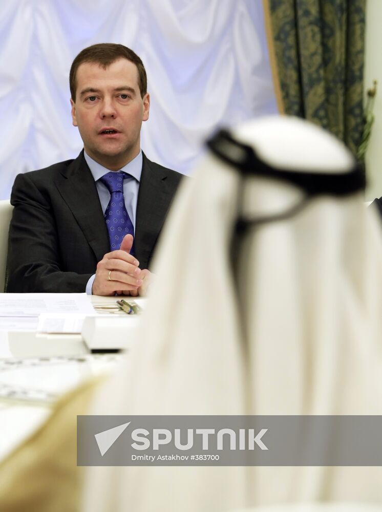 Dmitry Medvedev and Mohammed bin Rashid Al Maktoum