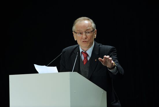 Extraordinary congress of the Union of Russian Film-Makers