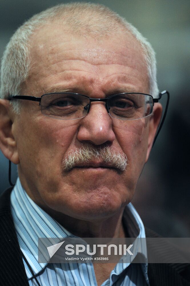 Extraordinary congress of Union of Russian Film Makers. Day 2