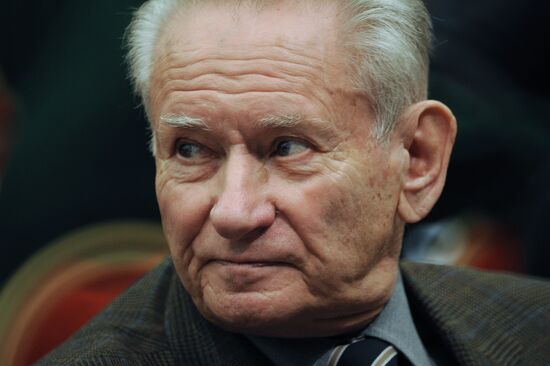 Extraordinary congress of Union of Russian Film Makers. Day 2