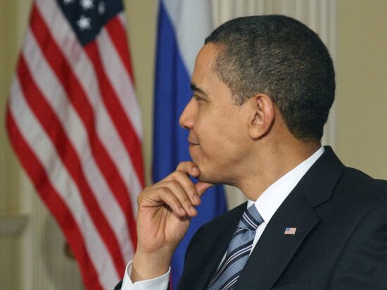 Russian President Dmitry Medvedev meeting US President Obama