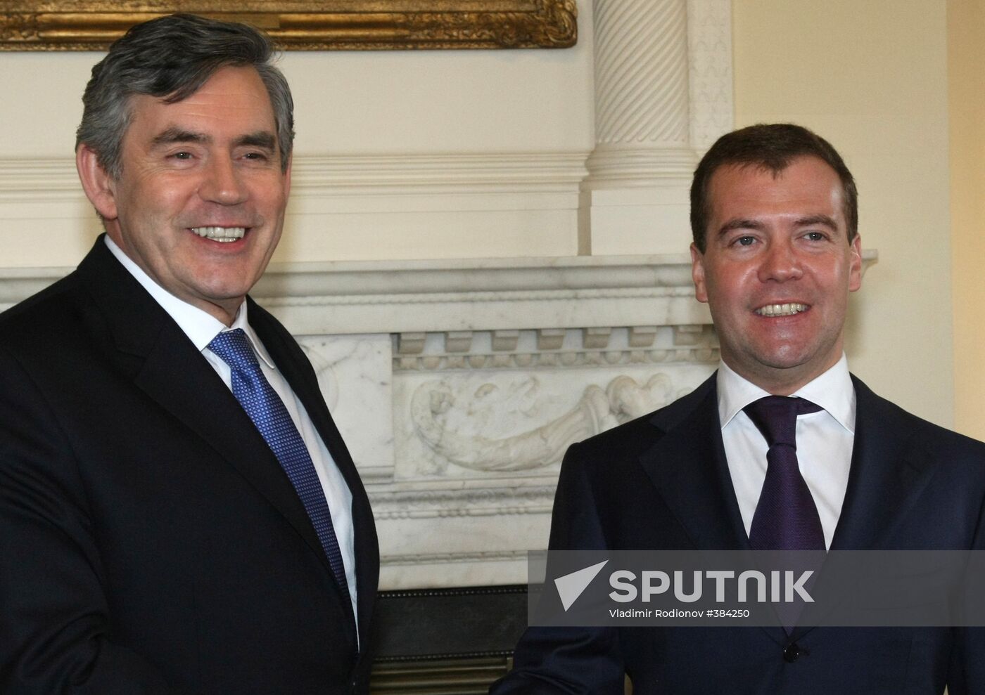 Dmitry Medvedev meeting with Gordon Brown