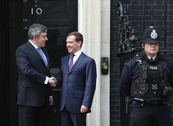 Dmitry Medvedev meeting with Gordon Brown