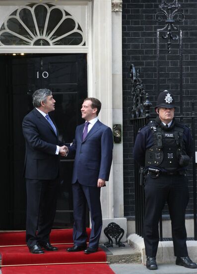 Dmitry Medvedev meeting with Gordon Brown
