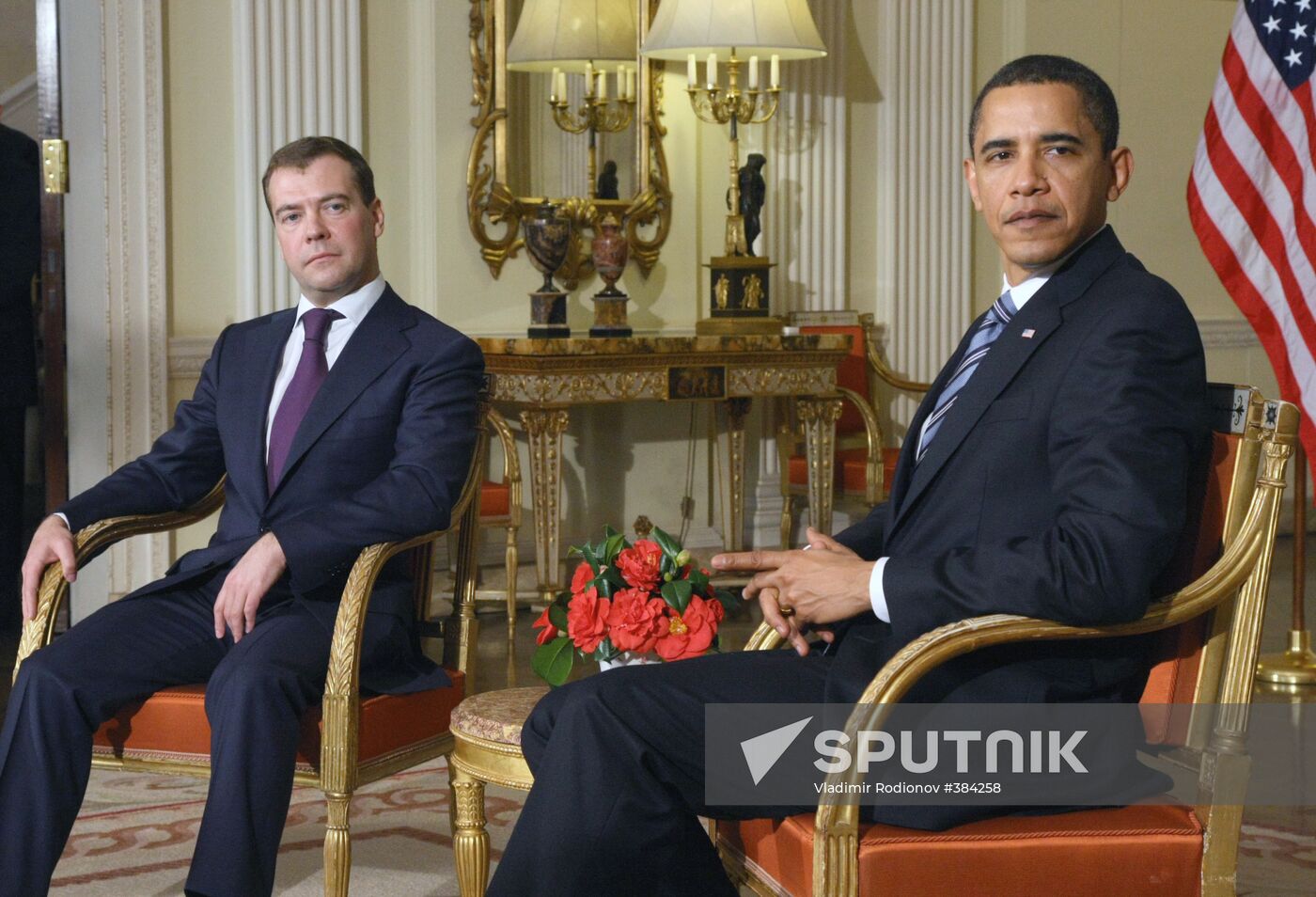Dmitry Medvedev meeting with Barack Obama