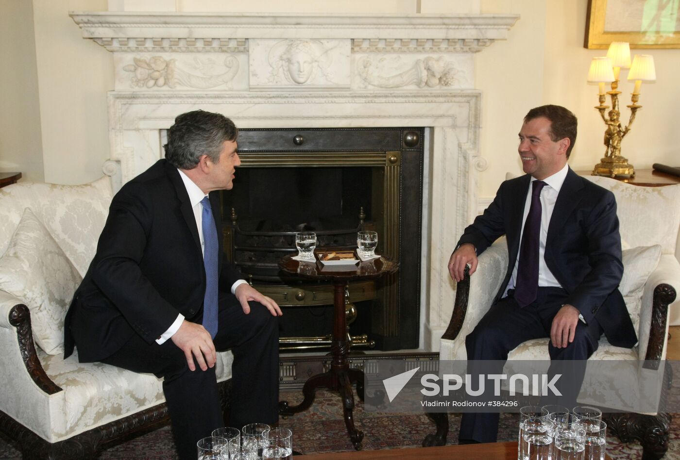 Dmitry Medvedev meeting with Gordon Brown