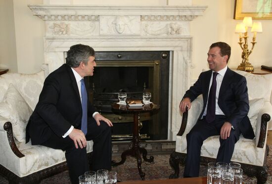 Dmitry Medvedev meeting with Gordon Brown