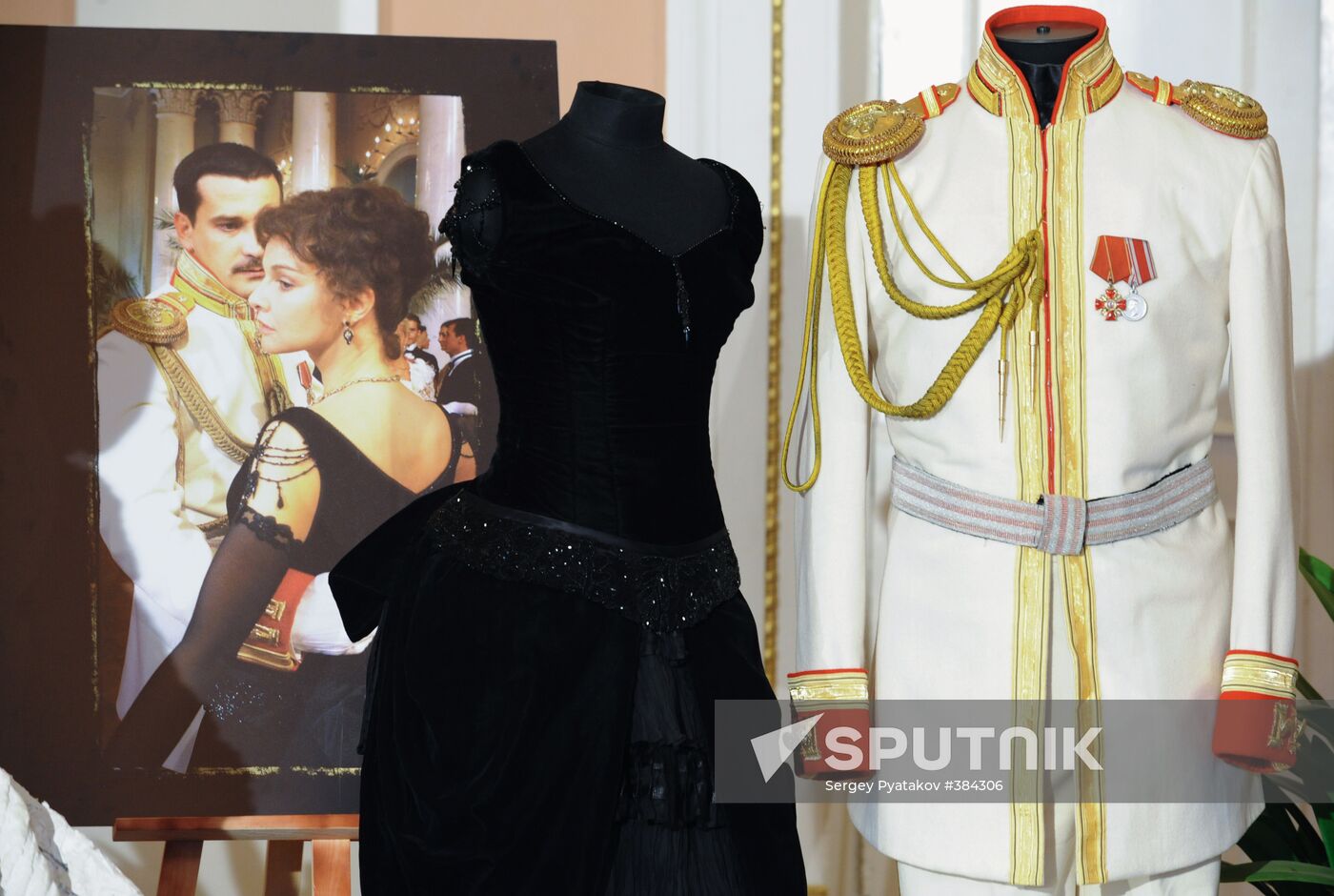 Costumes of the characters of Anna Karenina movie